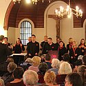 Im vollen Kirchenraum begann das Konzert...