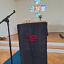 Der Altar des Gemeindesaals