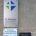 Am Eingang der St. Stephanus-Kirche