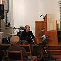 Michael am Schlagzeug